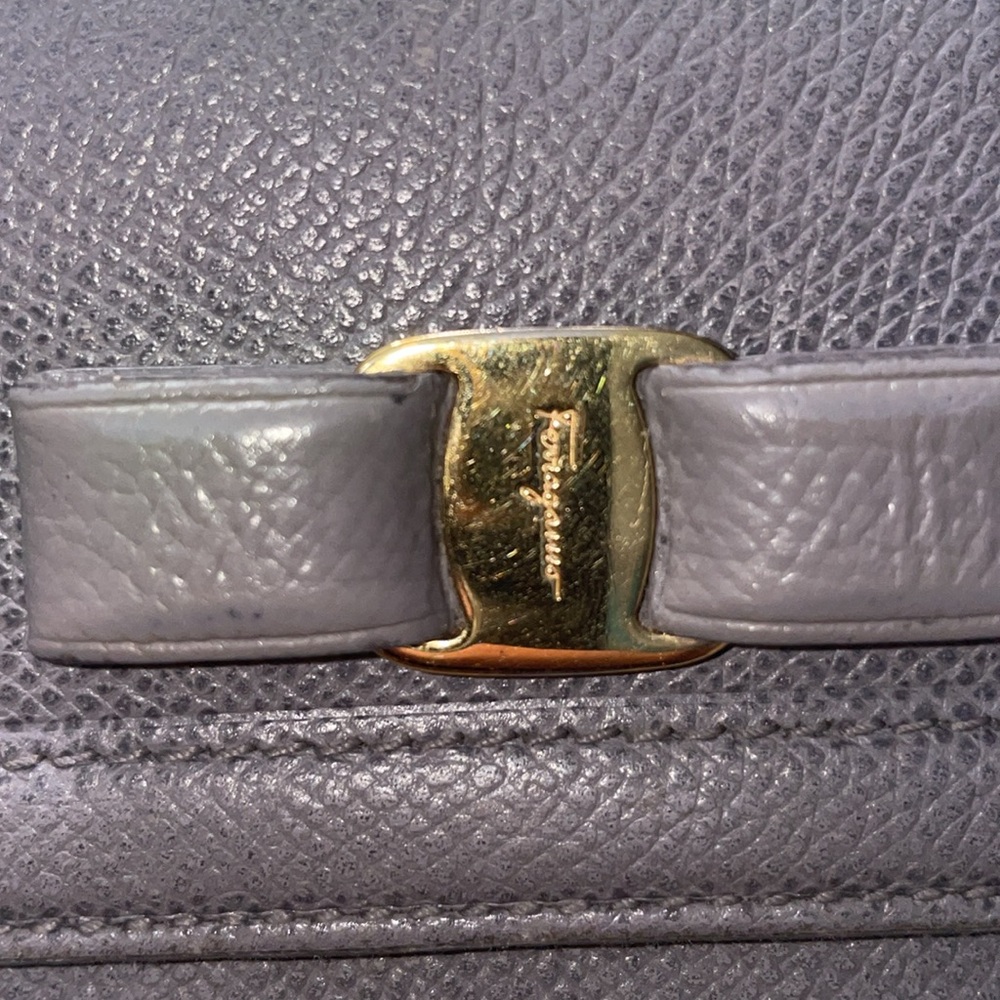 Salvatore Ferragamo Calf Leather Vara Ribbon Long Wallet ❤️😍 - Picture 10 of 10